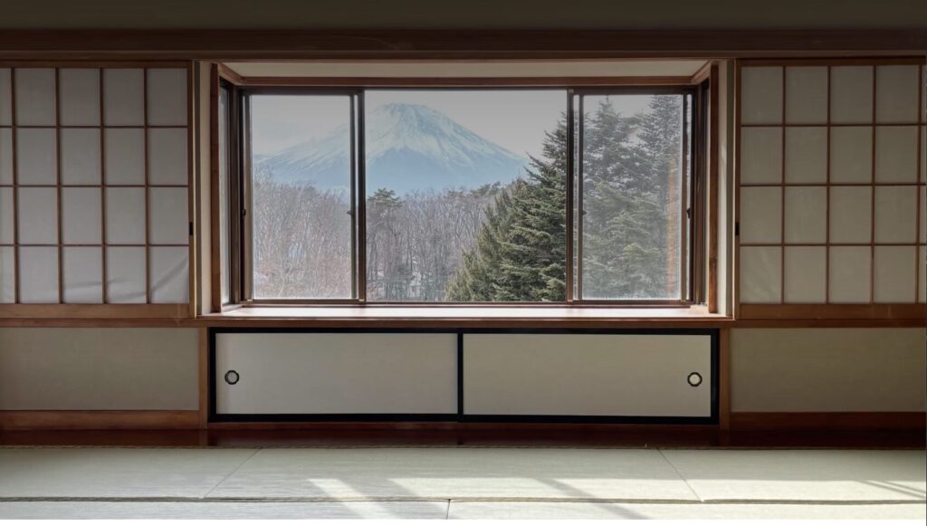 ホテルから富士山